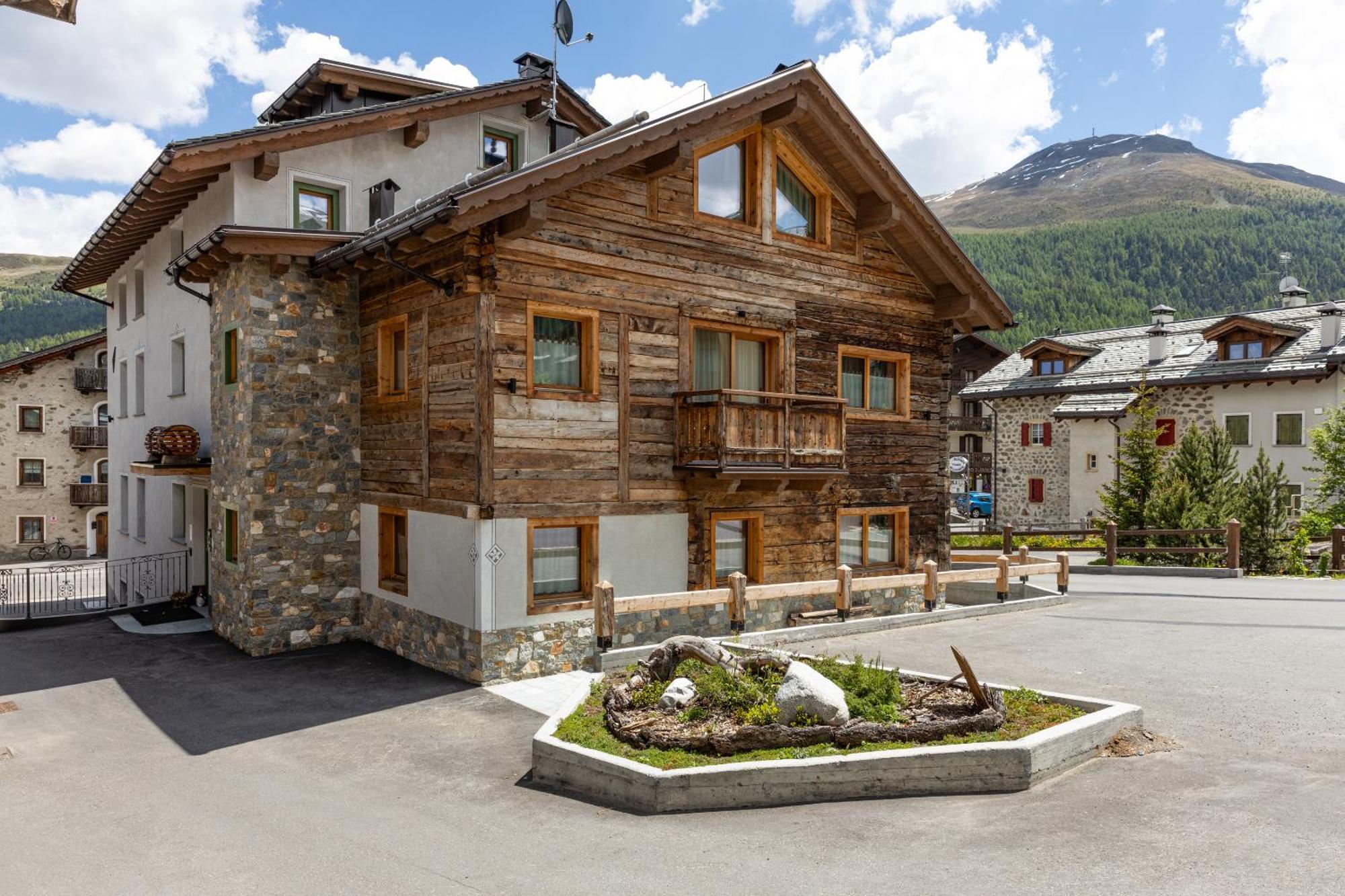 Snow Mountain Planet Suite House Livigno Exteriér fotografie